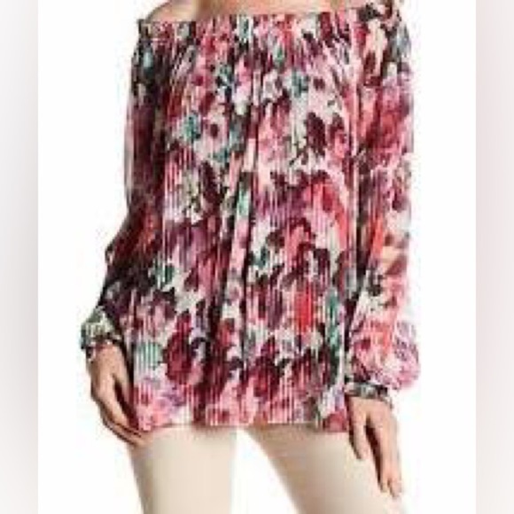 St. John Brigette Floral Print Georgette Pleated Blouse MSRP $795 usd - Picture 2 of 3